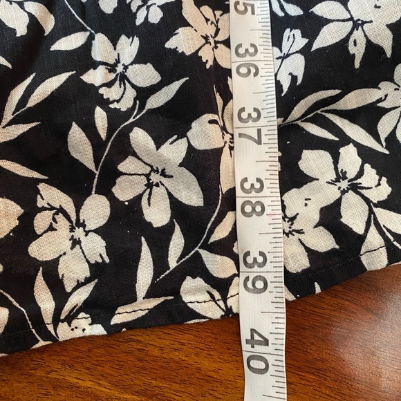 Old Navy Black and Cream Floral midi Dress with flutter sleeves cotton blend M - Picture 7 of 8